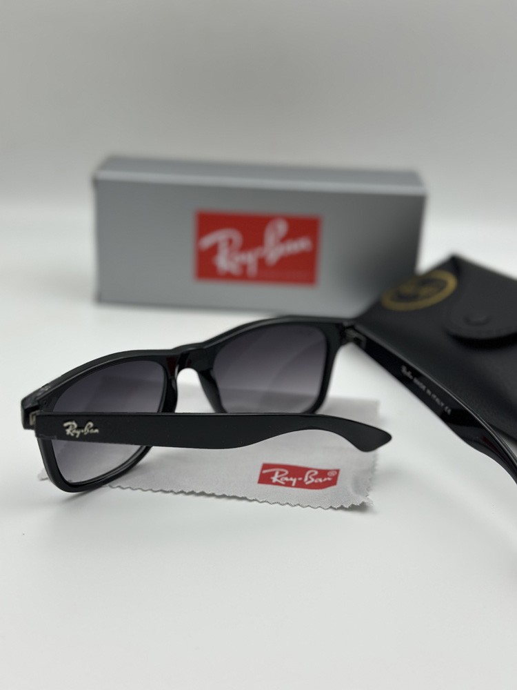 Elegant Polarized Sunglasses for Men & Women UV Protection Durable Frame