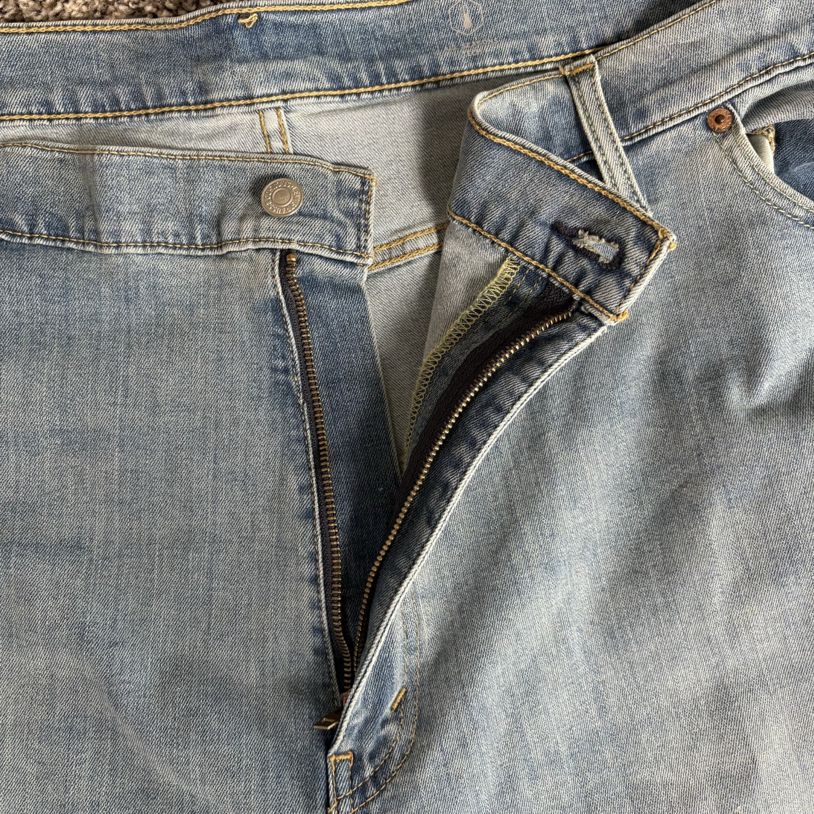 Levi’s 541 Athletic Taper All Seasons Tech Blue Jeans Men’s 54×29 Big & Tall New