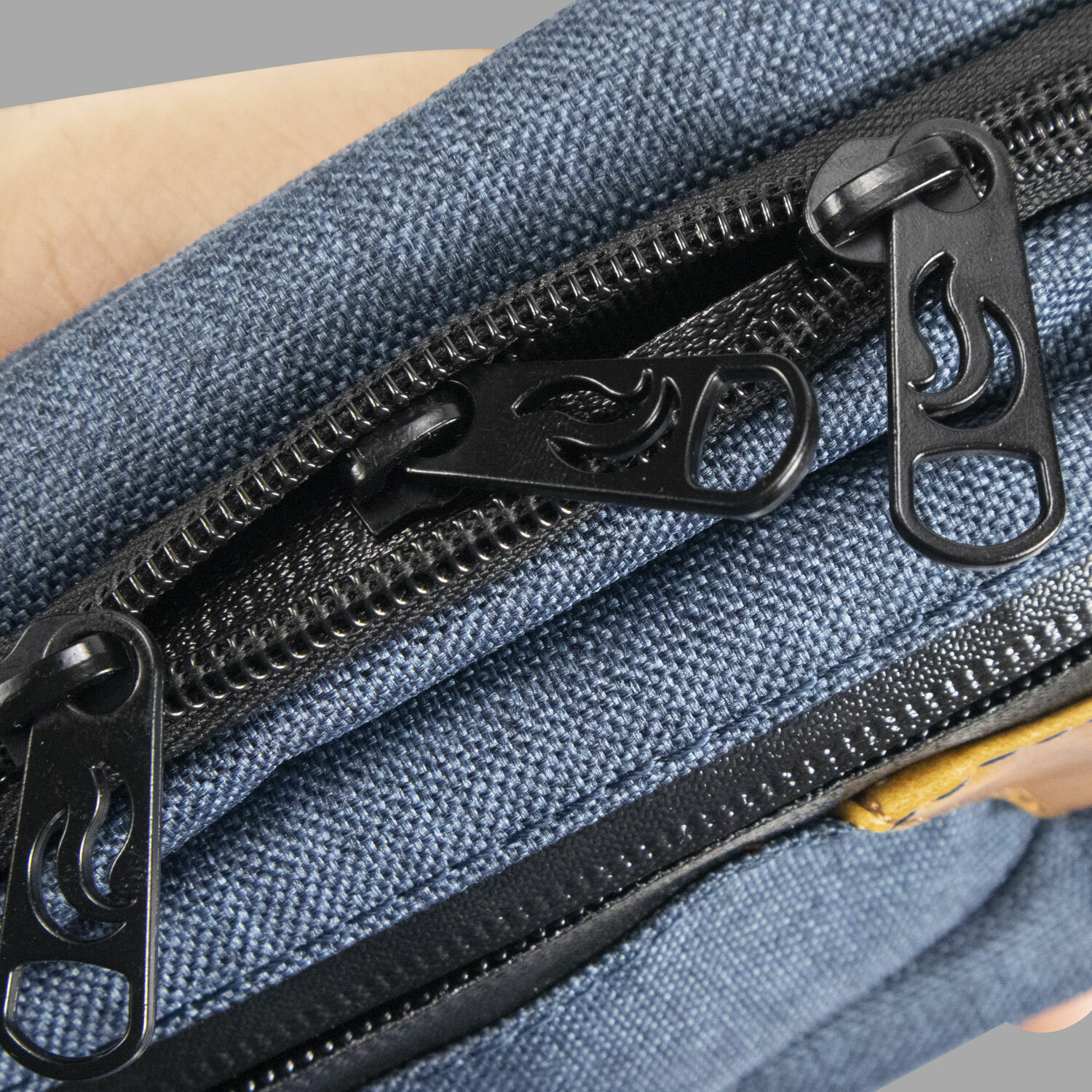 Skunk HIPSTER Bag Odour Proof Smell Proof Carry Bag Waist Bag Fanny Pack BLACK