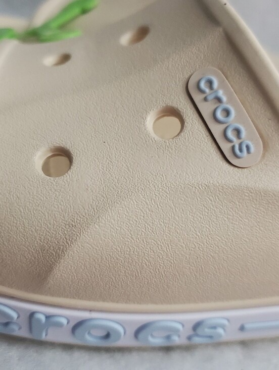 NEW – Crocs Unisex Bayaband Slide – M6/W 8
