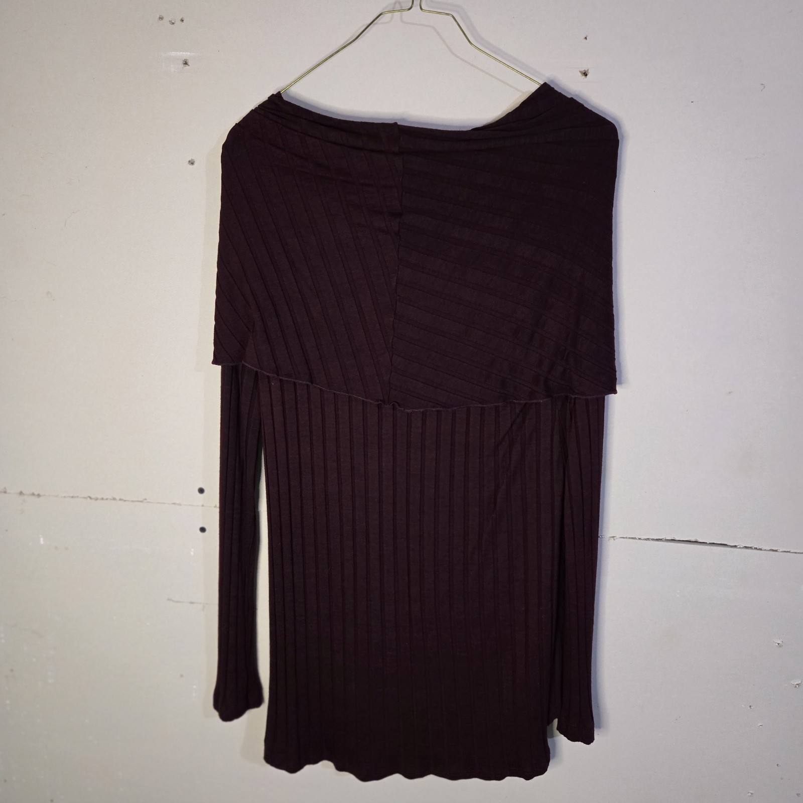 Staples Women’s Brown Knit Cowl Neck Pleated Long Sleeve Stretch Top Size M