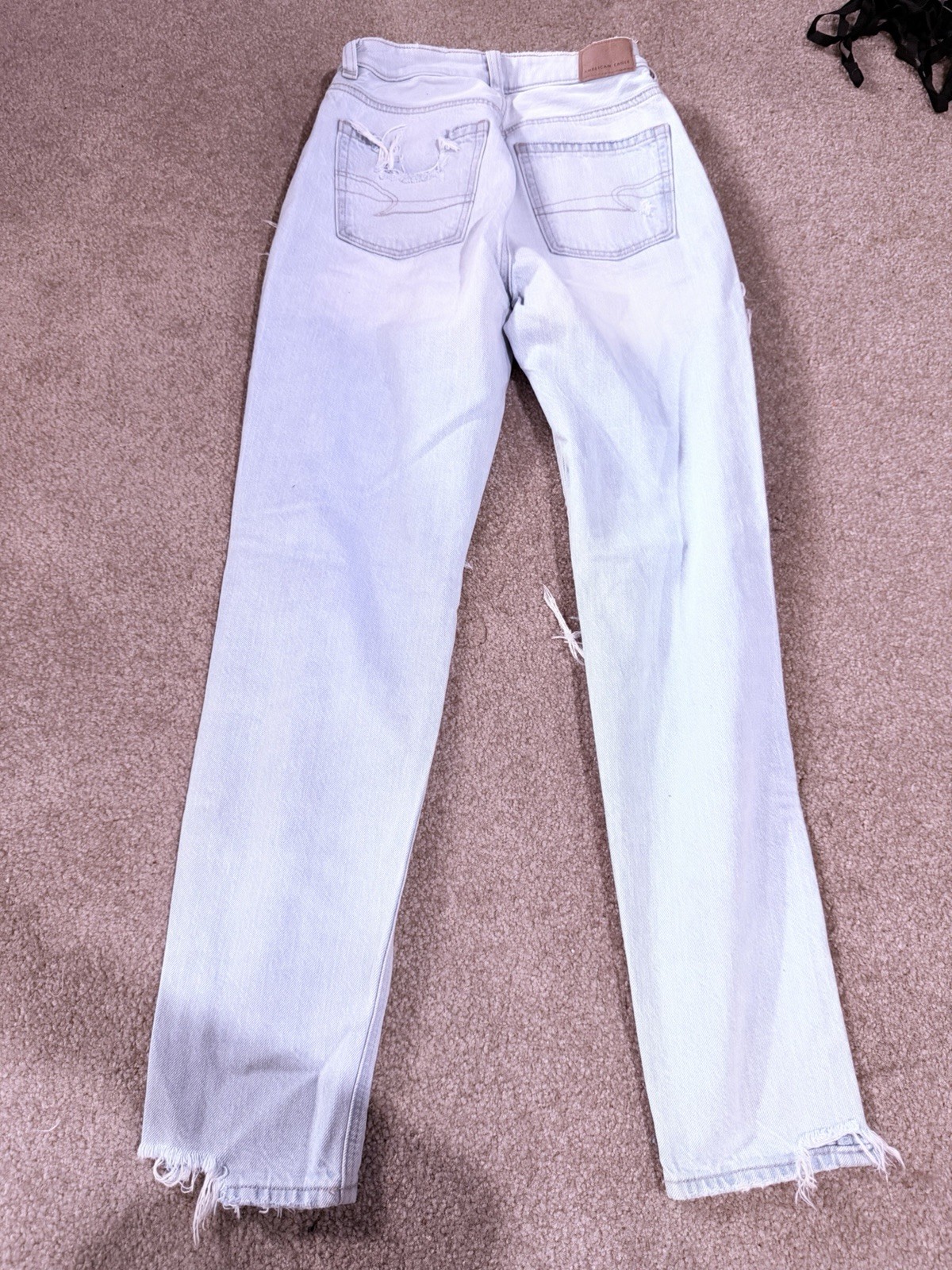 Womens American Eagle Light Wash Mom Jeans W/ Paisley Print Pockets Size 00R