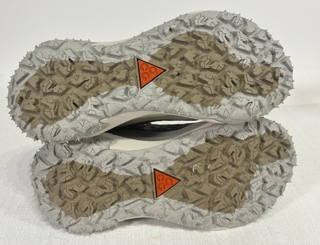 Nike ACG Mountain Fly 2 Low Gore-TEX Shoes Grey (HF6245-002) Men SZ 4 Women 6
