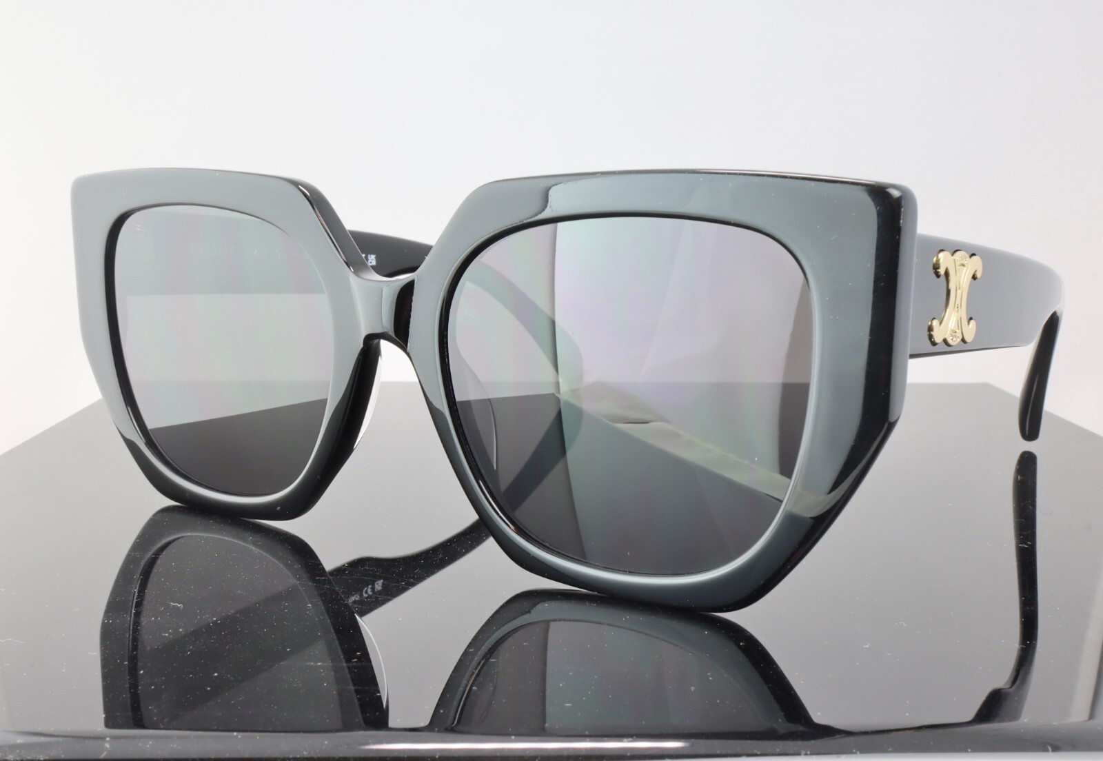 Celine CL40239F 01F Black / Grey Lens Square Oversized Sunglasses 100% UV
