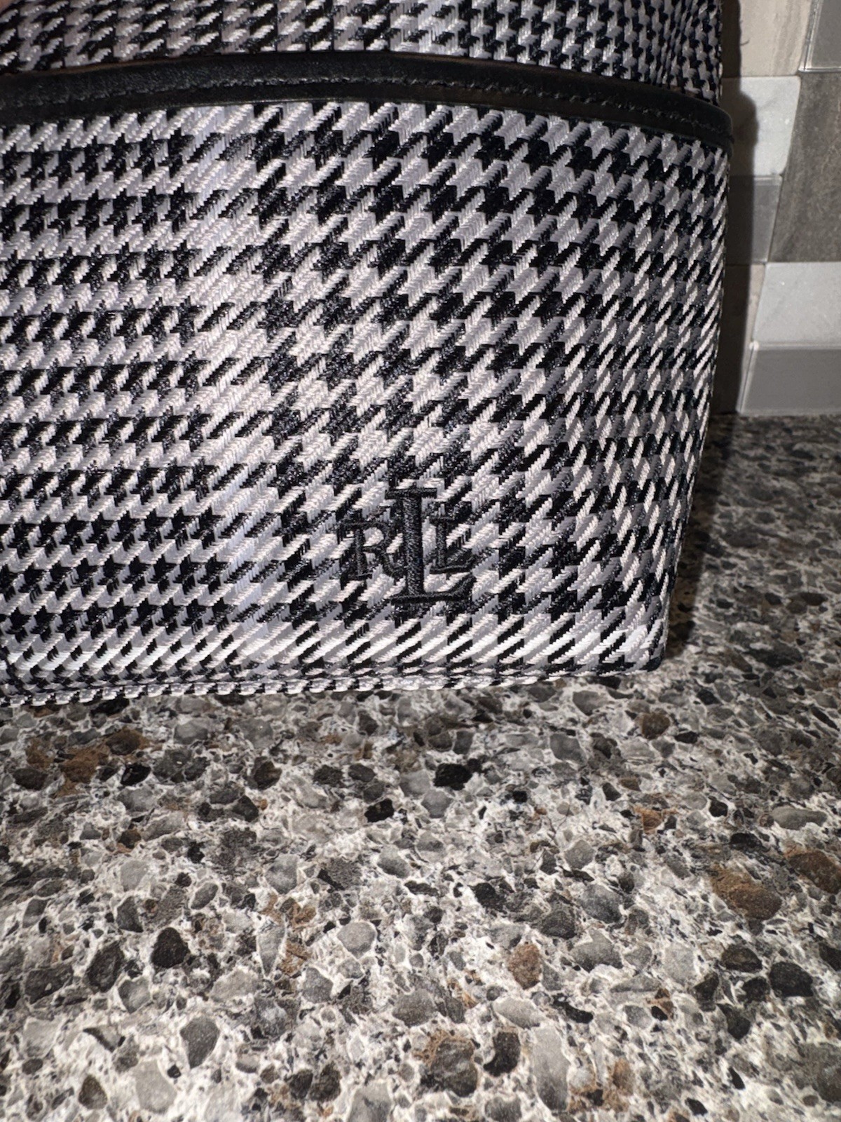 VTG Lauren Ralph Lauren Black/White Houndstooth Small Shoulder Bag Zip