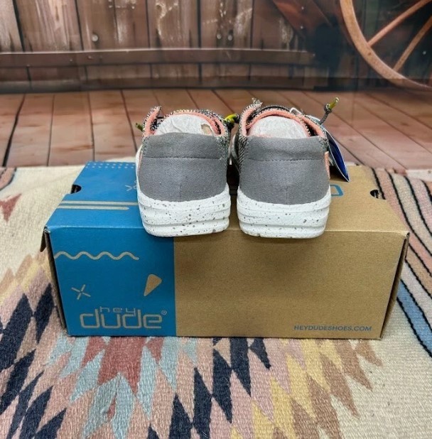 Youth Hey Dude Wendy Peacock Pink Shoe Size 11