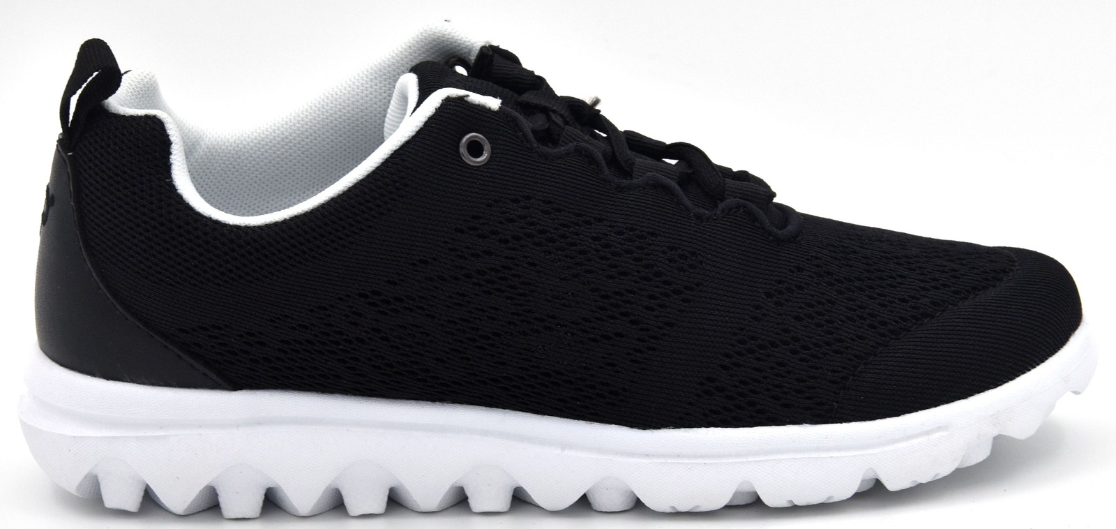 Propet Women’s TravelActiv Sneaker W5102 Black