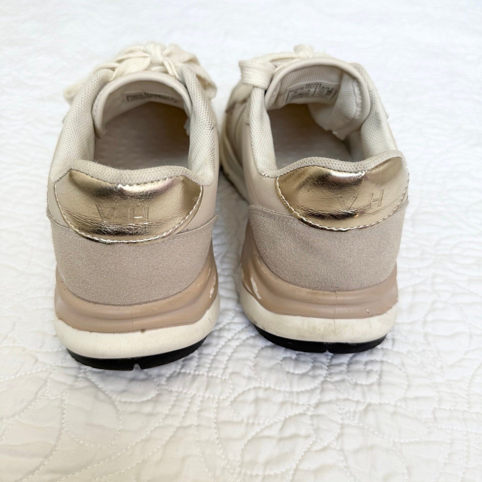 Vintage Havana Run Sneakers in Nude Glitter Size 8