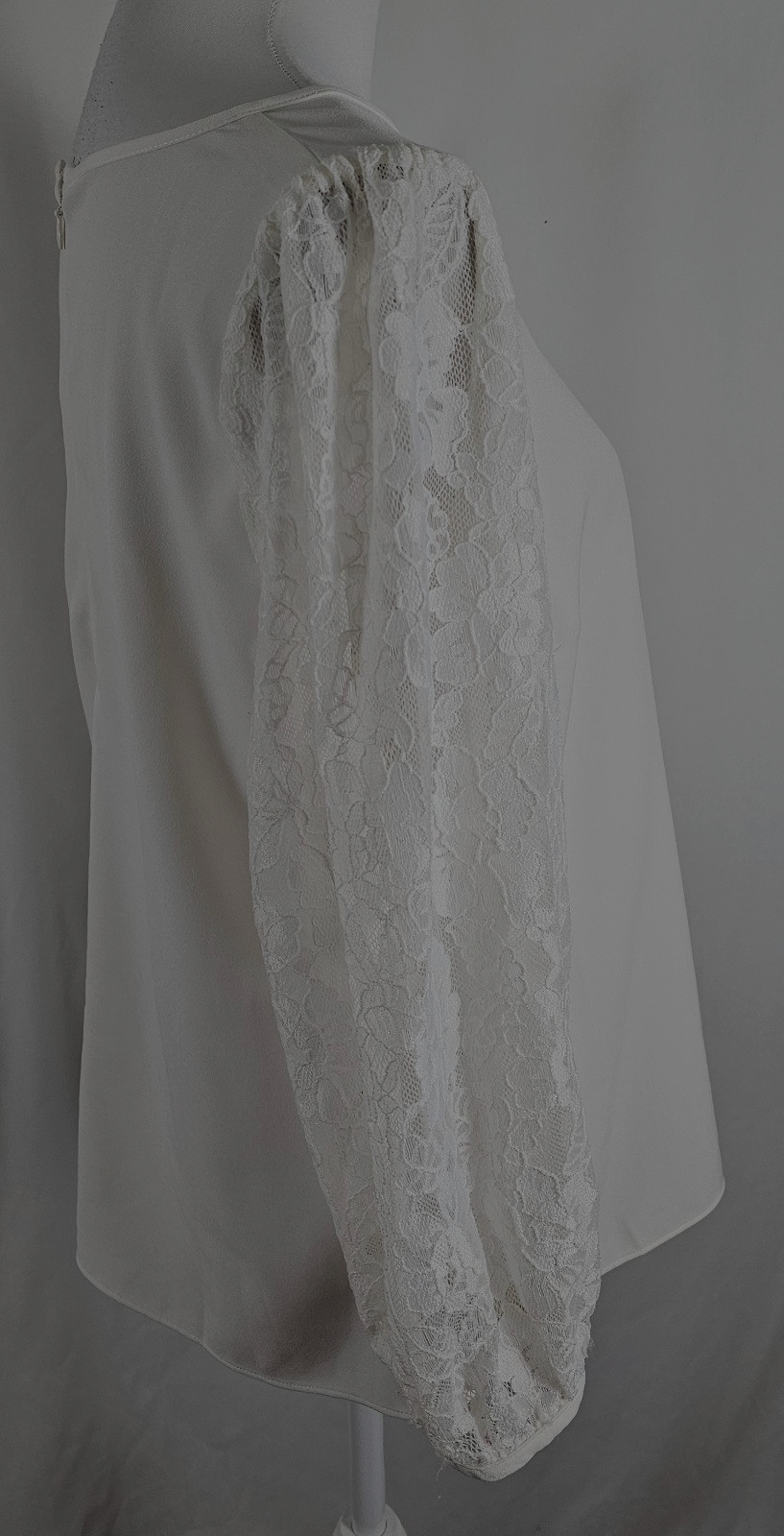 White House Black Market Womens Blouse Ivory Lace Polyester Spandex Nylon 12