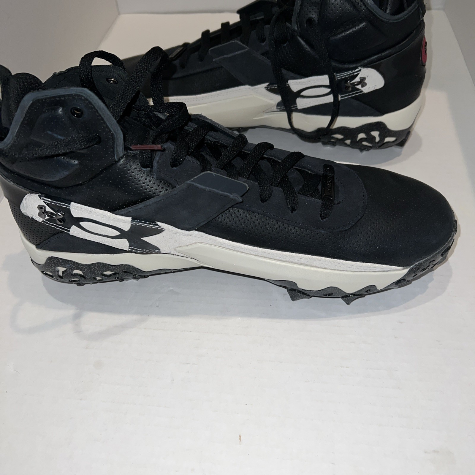 Under Armour Harper 10 Pro TPU Mid Baseball Cleats Sz 14 NEW 6000715 001 RARE
