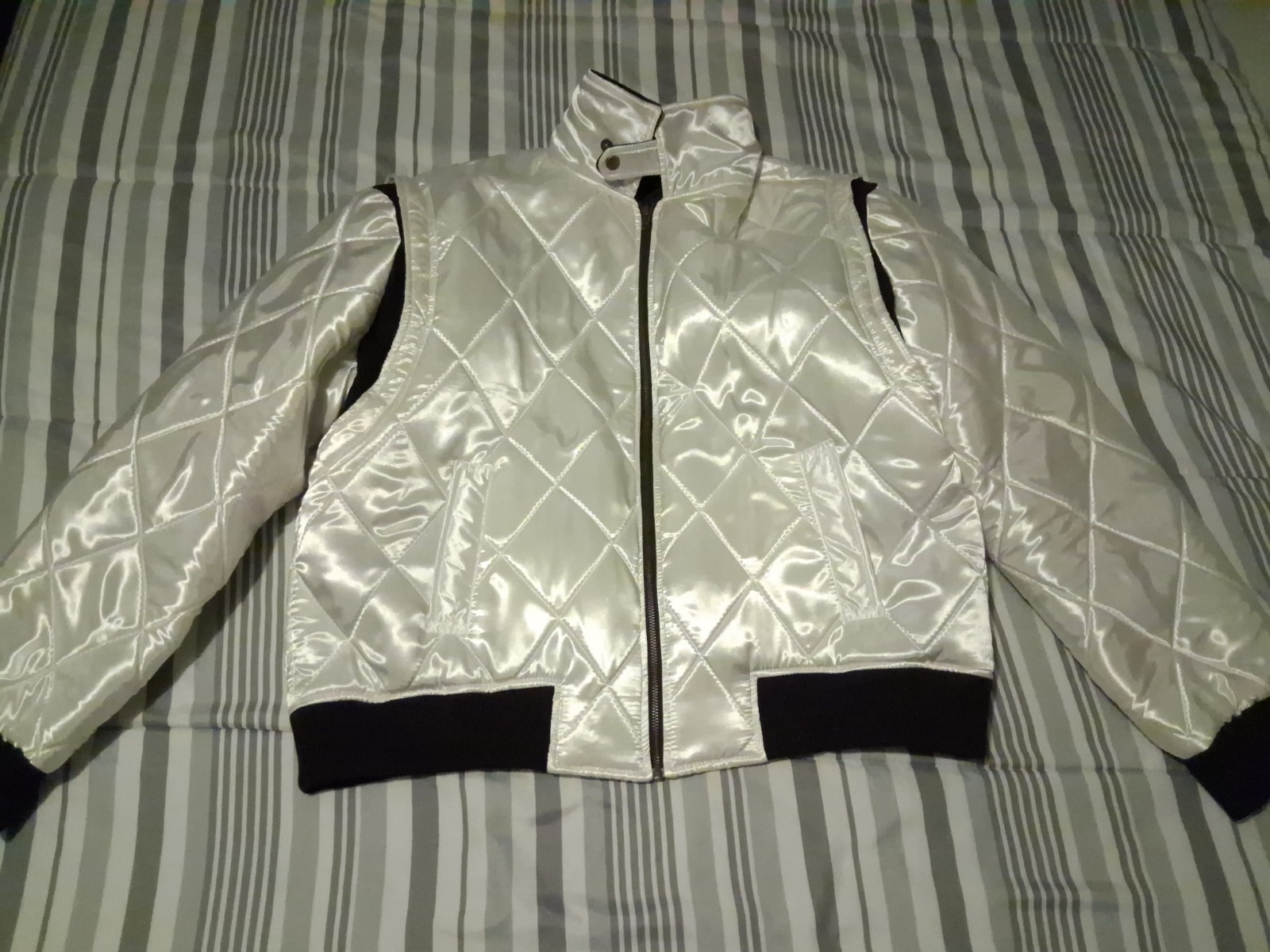 Men’s Drive Scorpion Bomber Jacket Ryan Gosling White Satin Quilted Coat 2XL XXL