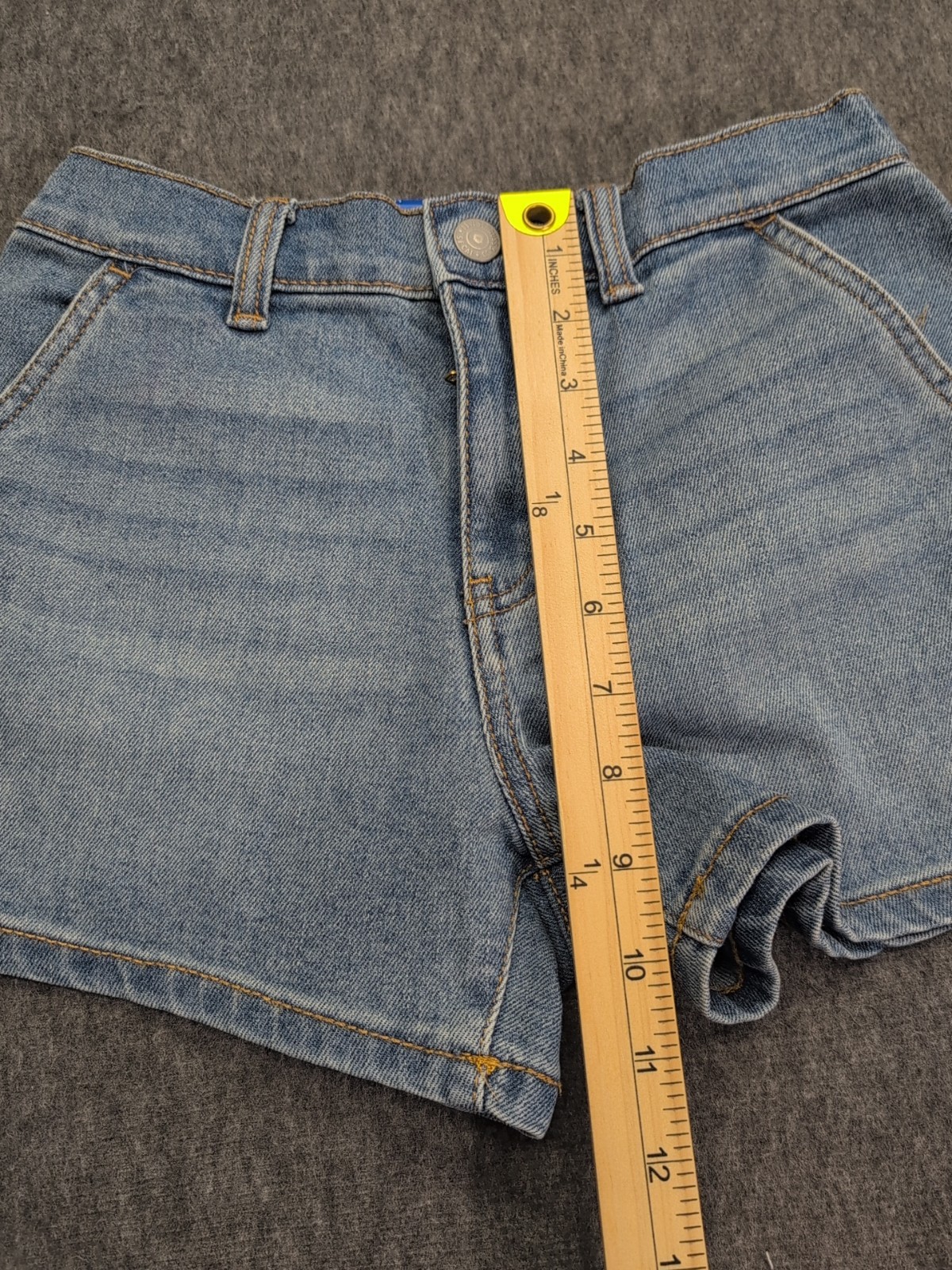 Levi’s Girls Easy Care 5 Pockets Comfortable Shorts