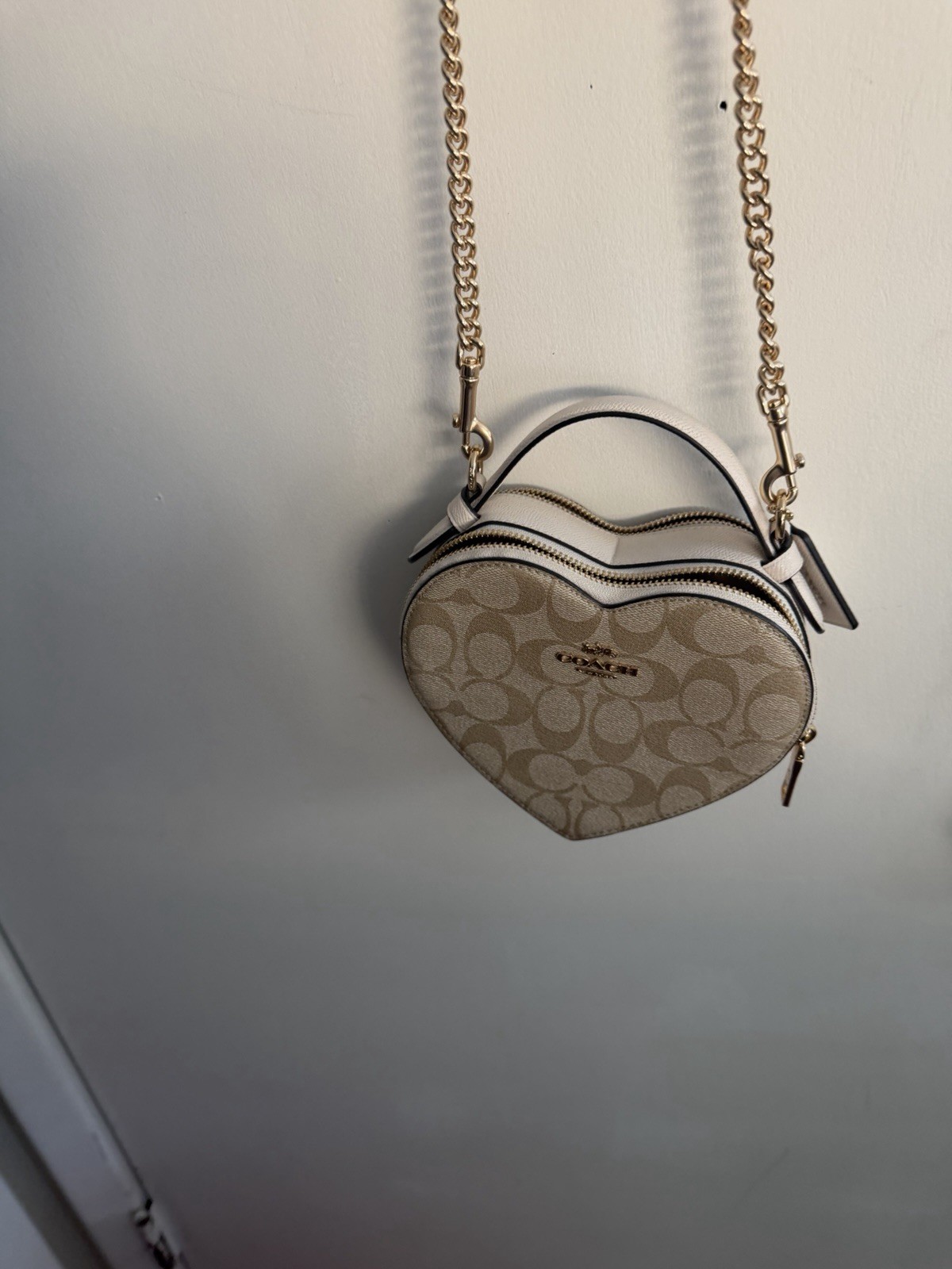 Coach Heart Women’s Crossbody Bag – White
