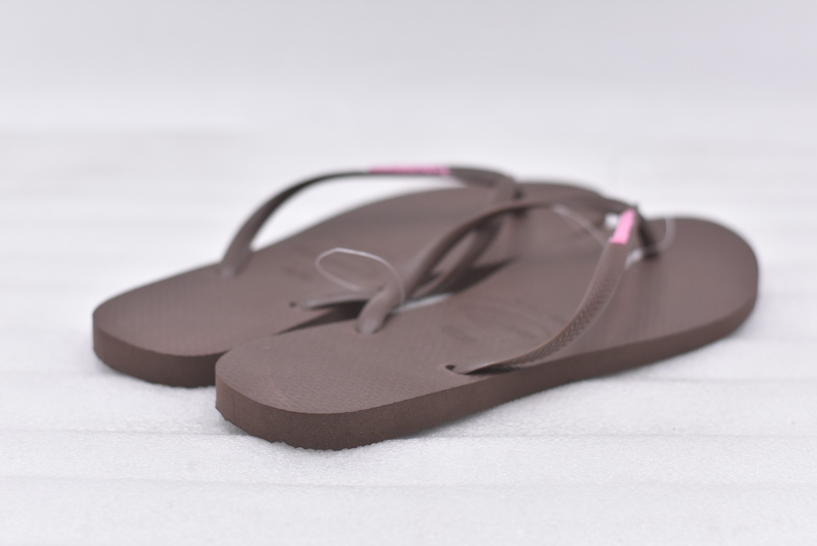 Womens Havaianas Slim Flip-Flop Sandals – Dark Brown Size 11/12W (EU 41-42W)