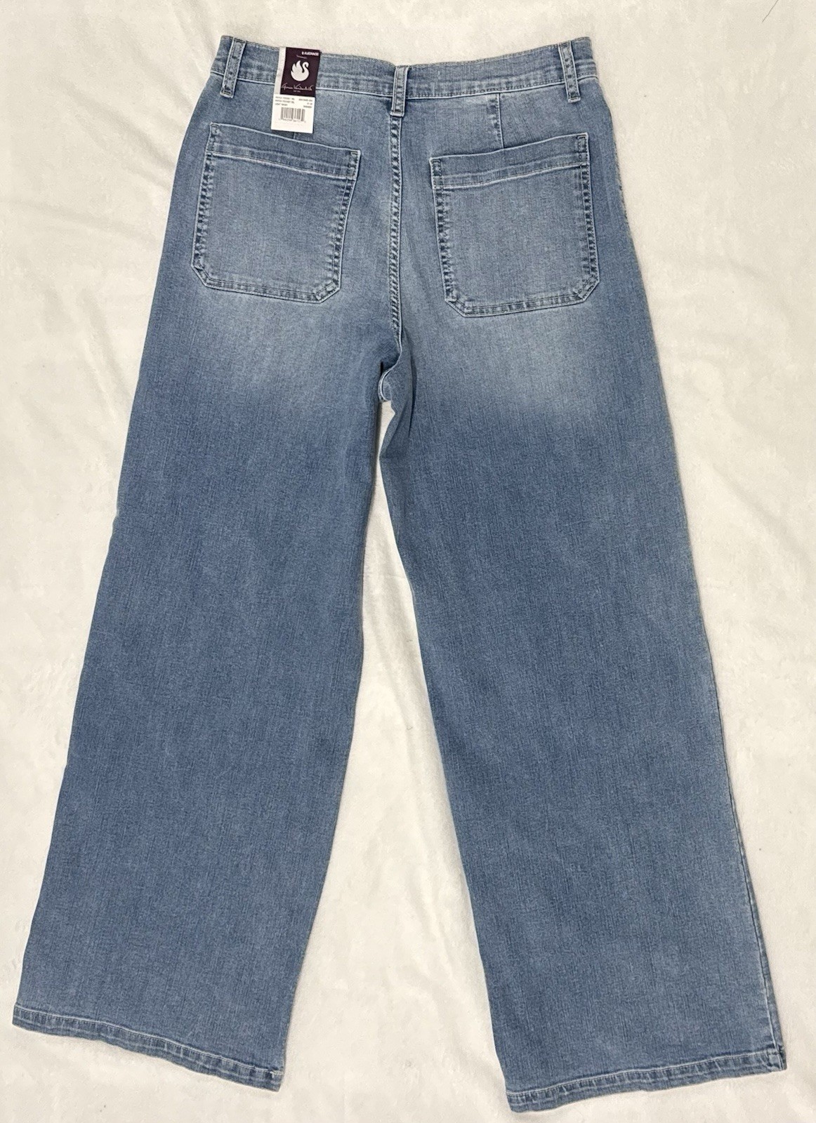 Women’s Gloria Vanderbilt Patch Pocket Wide Leg Jeans Light Wash Size 8 NWT