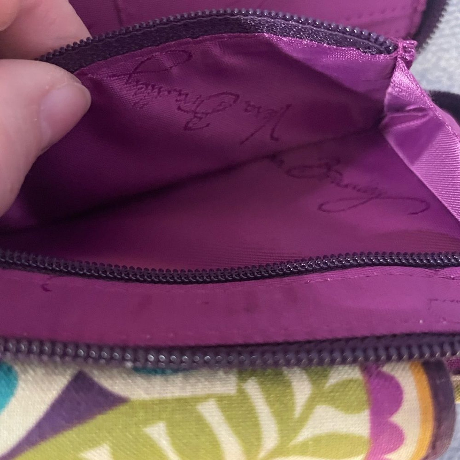 Vera Bradley Plum Crazy Smartphone Wristlet-Cotton Quilted-Retired