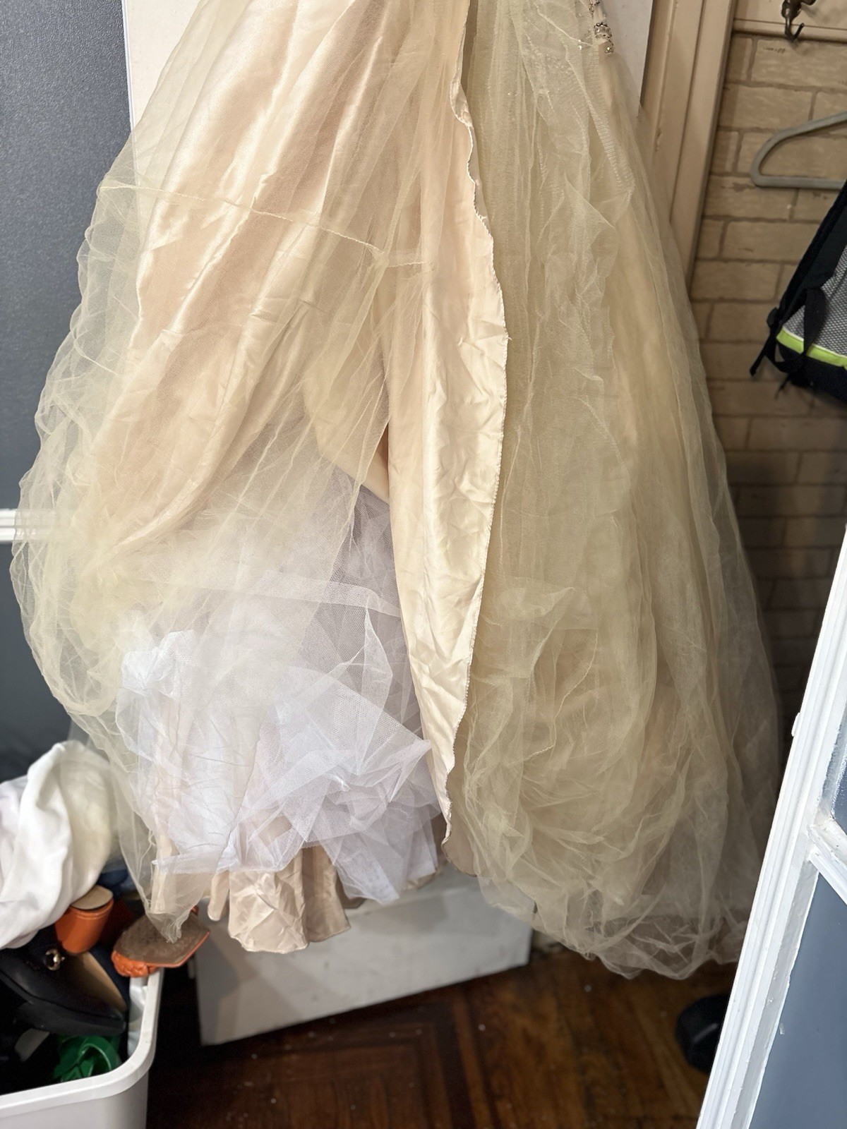 Tony Bowls Beige Beaded Bodice Tulle Ball Gown Formal Dress Polyester