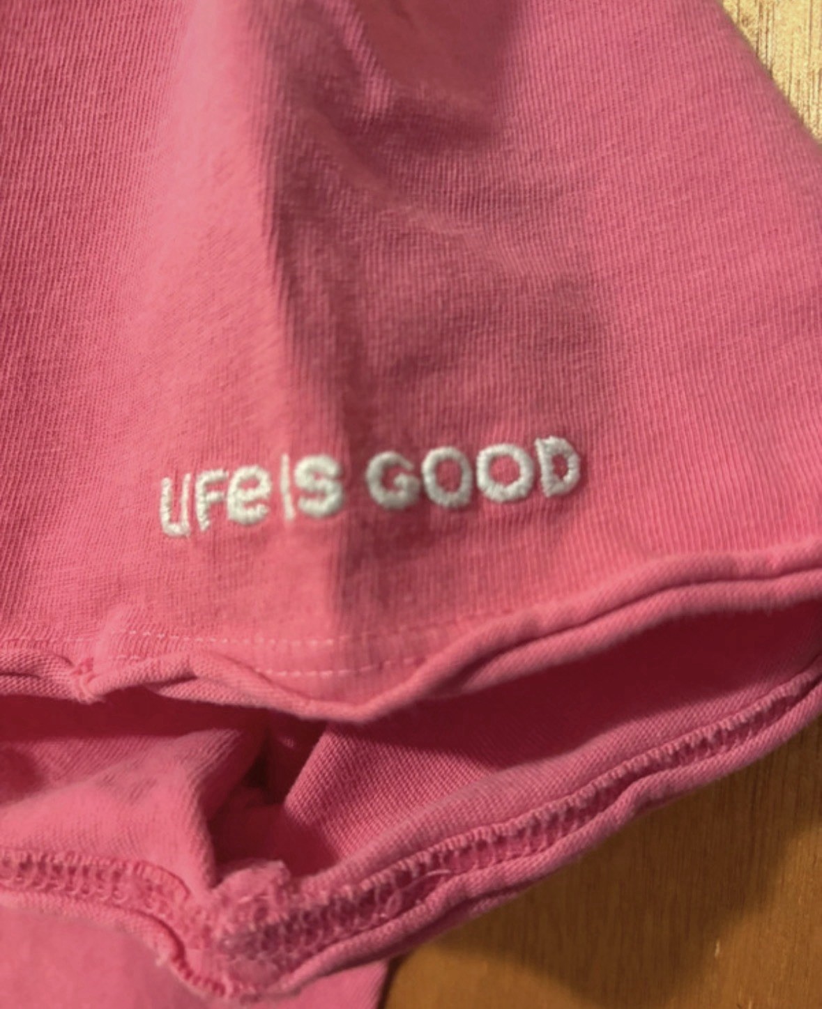 Life Is Good Shirt Womens Sz Medium PinkCrusher Tee Short Sleeve Bee Positive