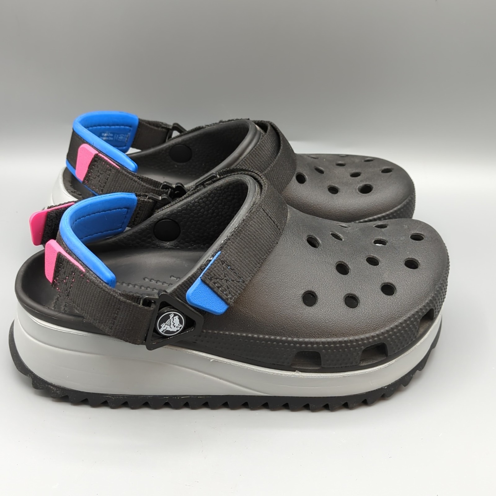 Crocs Classic Hiker Clog Black Unisex Men 4 / Women 6 DAMAGED *READ*