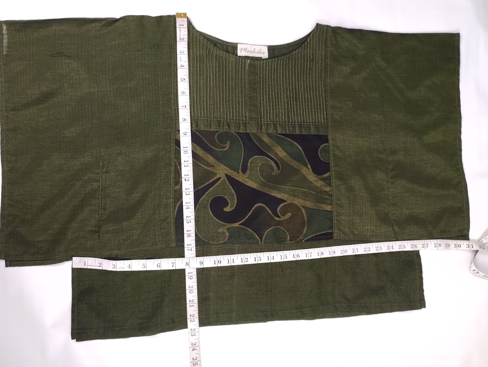 MACHIKO Top Green Silk Blend Asian Art to Wear Lagenlook One Size Kimono Blouse
