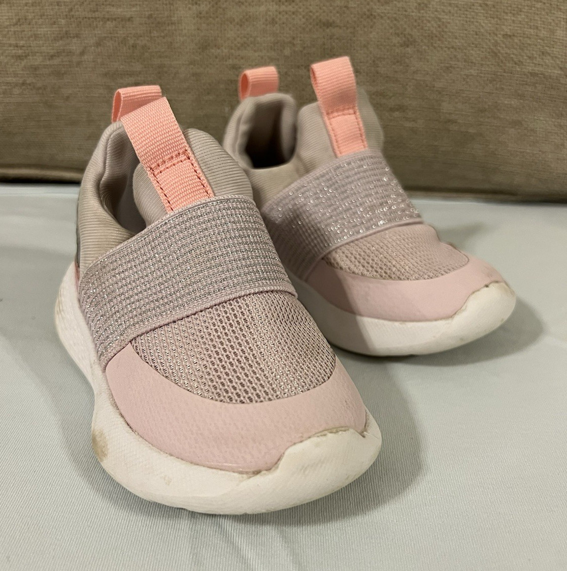 Cat & Jack Girls Pink/Gray Mesh Slip-On Athletic Sneakers Low Top US 5