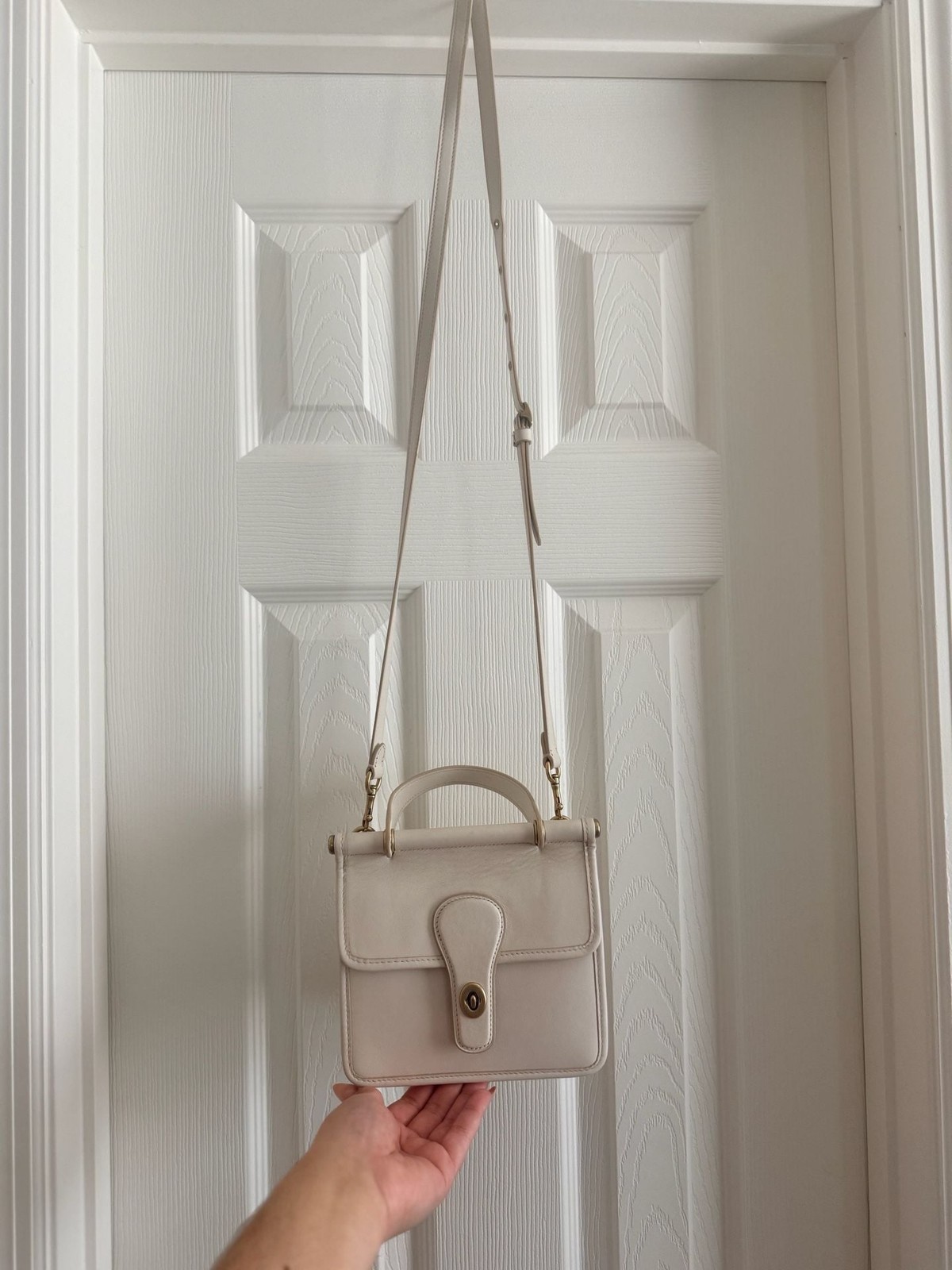 Coach Willis Top Handle 18 in Chalk Glovetanned Leather