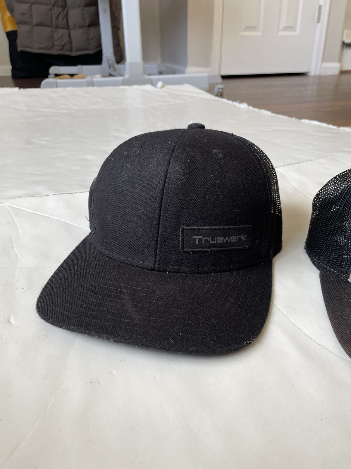 bundle of 2 Truewerk Hats Snapback Black high performance workwear