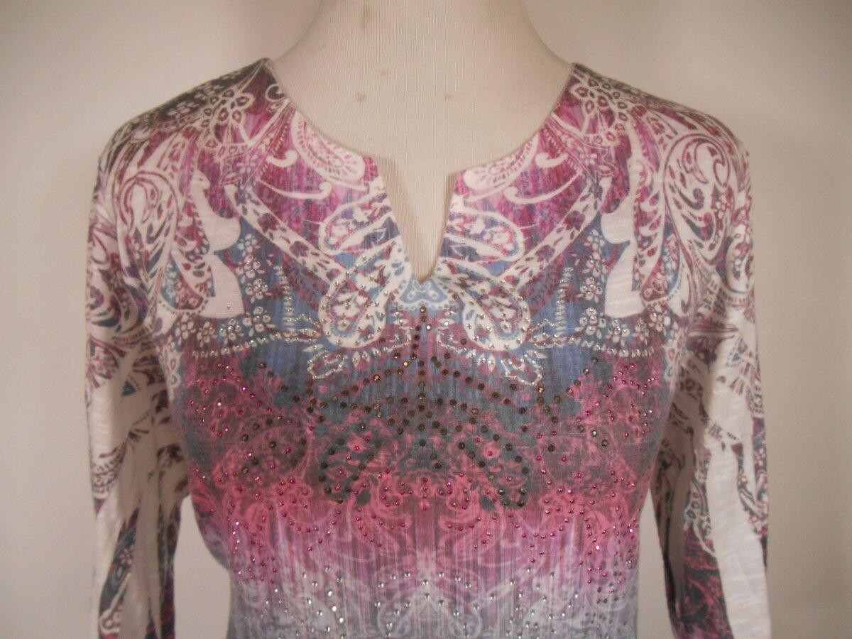 Beautiful Women’s Medium Jess & Jane Purple Paisley Design Long Sleeve Knit Top