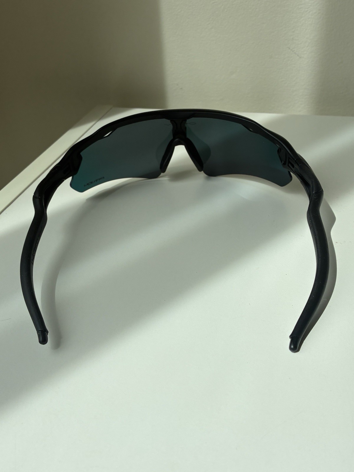 NEW Oakley 009208 Radar Ev Path Men’s Sunglasses Black Frame – Red Prizm Lens