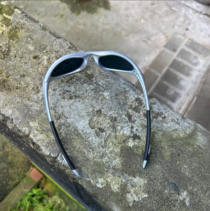 Vintage Oakley Minute Sunglasses Sliver Frame Red Lenses Y2K Gorpcore