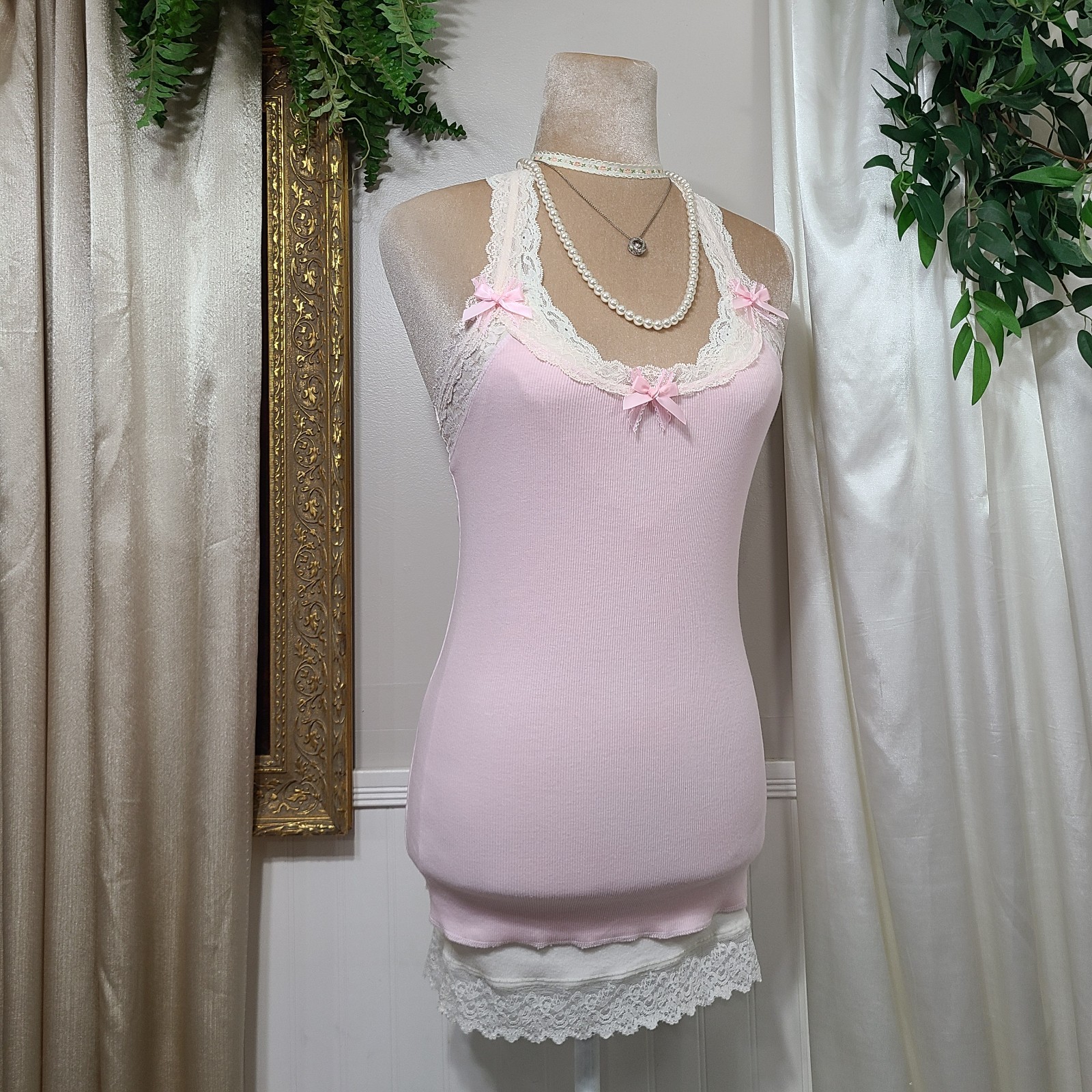 ♡ Y2K ♡ Abercrombie And Fitch Baby Pink Lace Razorback Cami Tank Top Vintage
