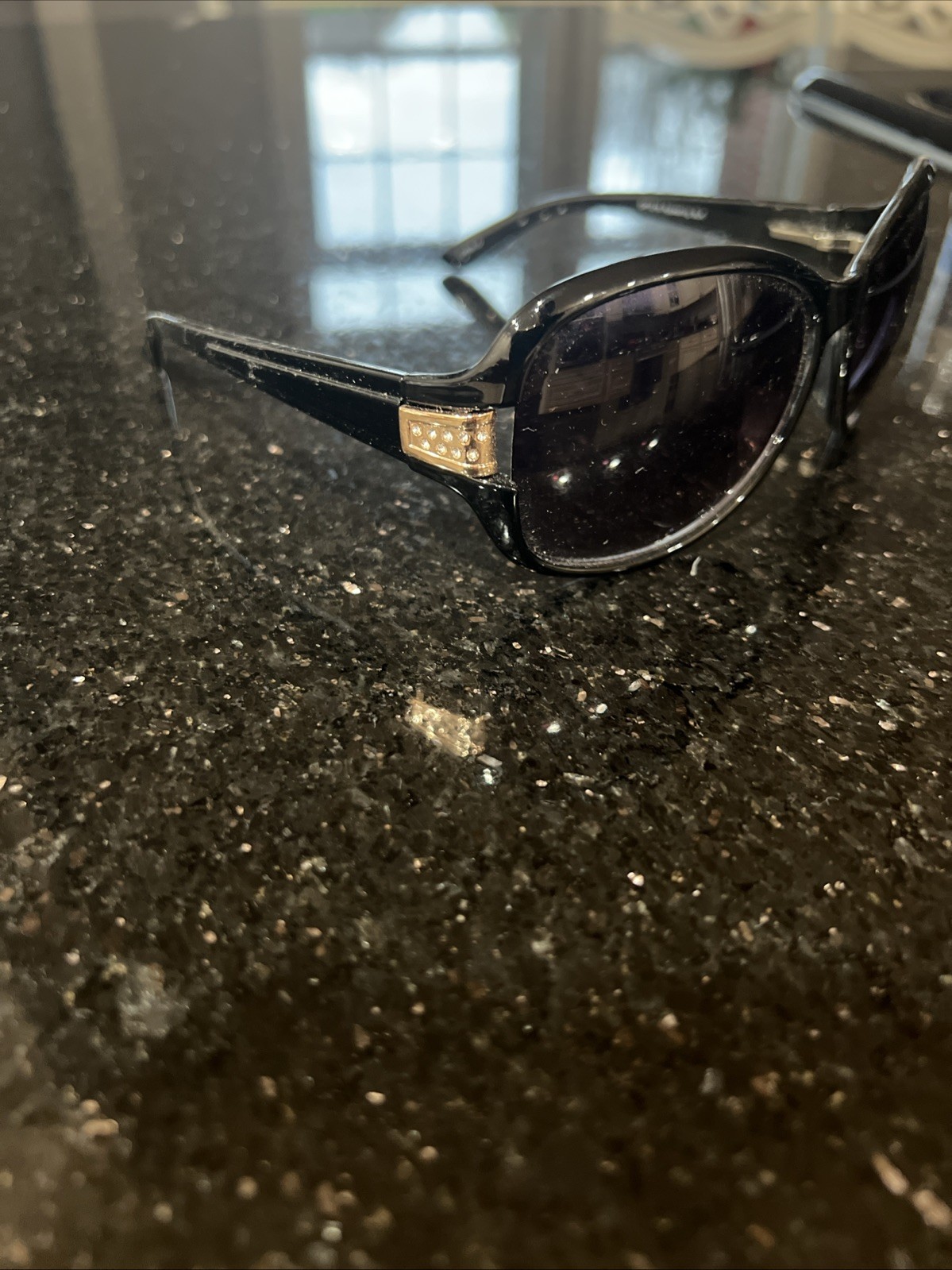Magician OP1218 Appealing Black 61-16-121 PD58.5MM. 1.25 Sunglasses #25