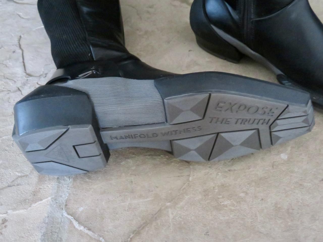 JOHN FLUEVOG Manifold Starfleet Fluevog x Star Trek: Strange New Worlds W 8 M 6