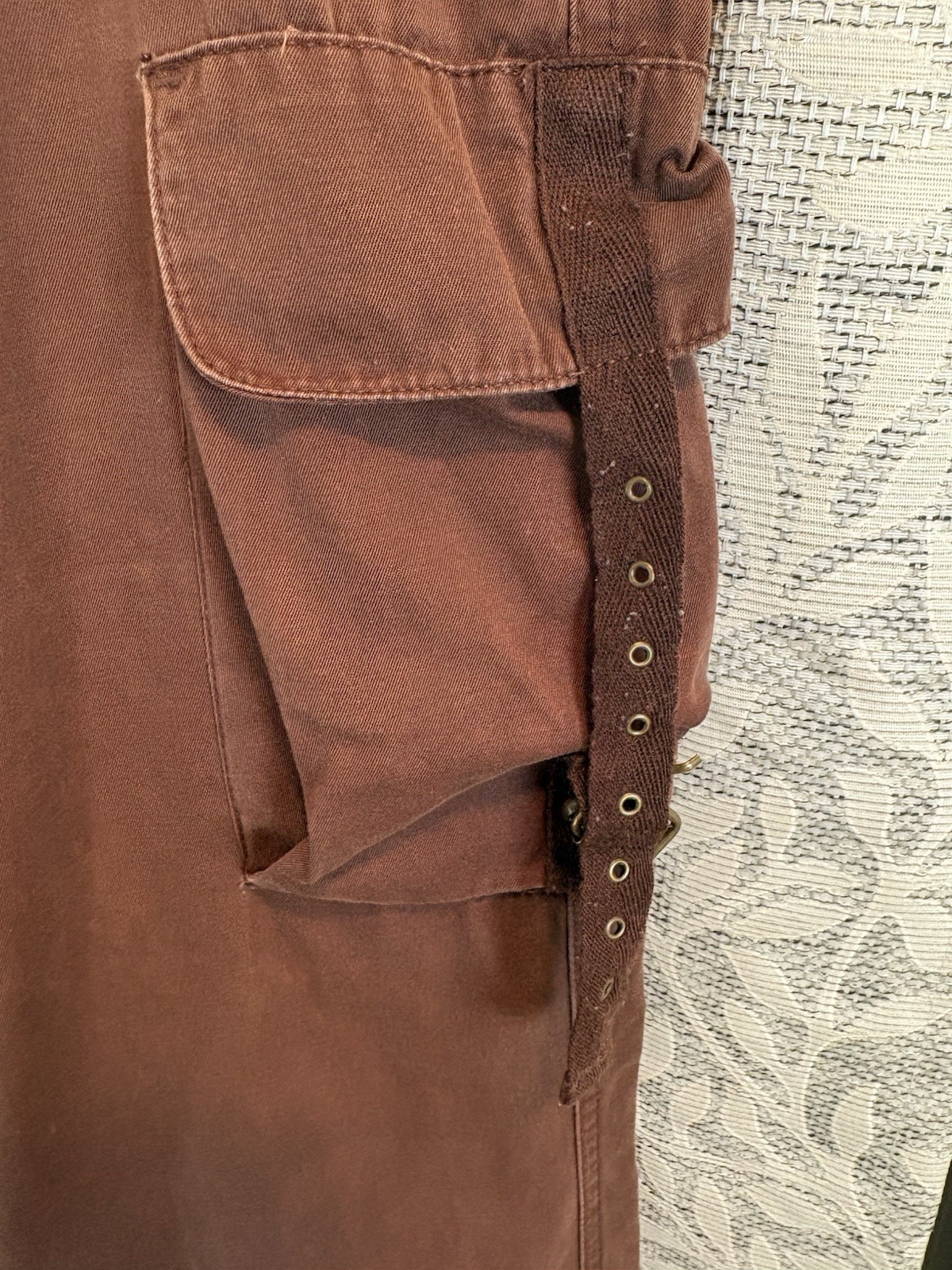 Women’s VTG Y2K Faded Glory Cargo Pants Brown Baggy Utility Straps 14 Average