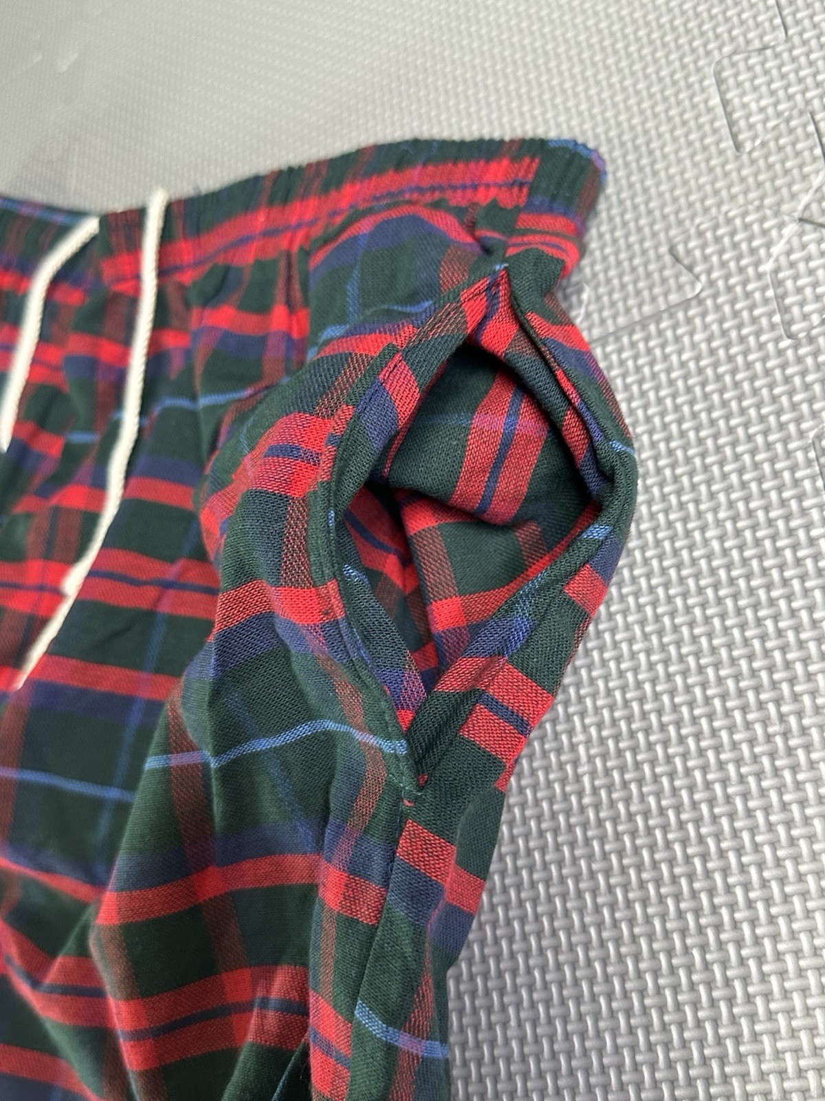 Vtg 80s 90s Plaid Shorts Drawstring Pockets Multicolor Cotton Polyester Made USA