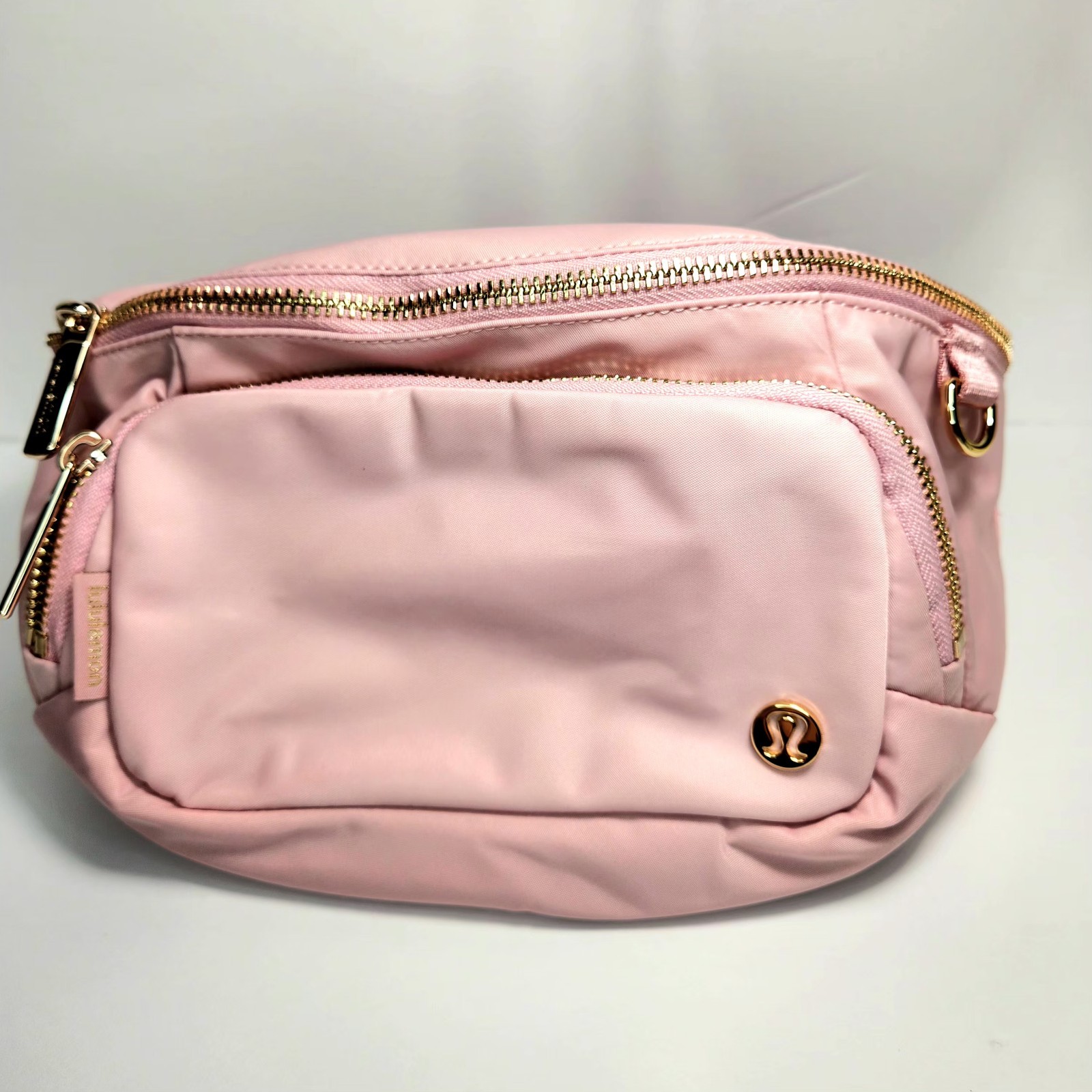 Lululemon Everywhere Belt Bag Extra Large 4L Pink Zip Adjustable Strap Gold