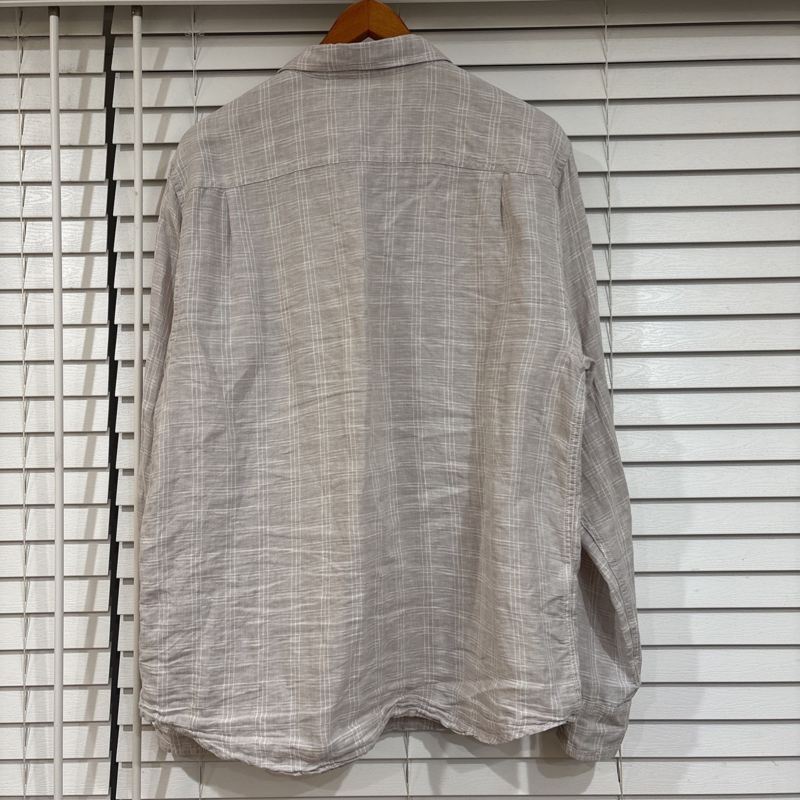 Tommy Bahama Linen Button-Up Long Sleeve Shirt Men’s L Plaid Beige & White