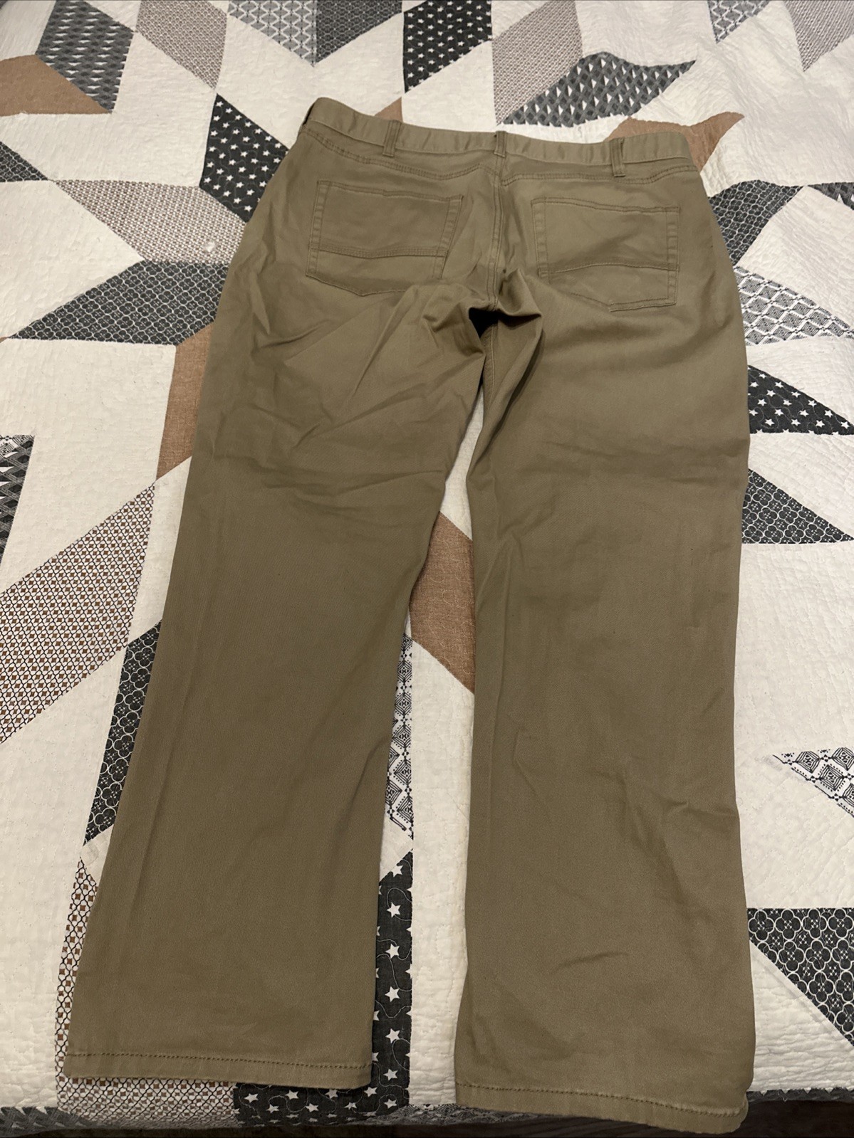 Iron Co Men’s Flex Comfort Waistband Stretch Cargo Shorts, Size 36 Tan