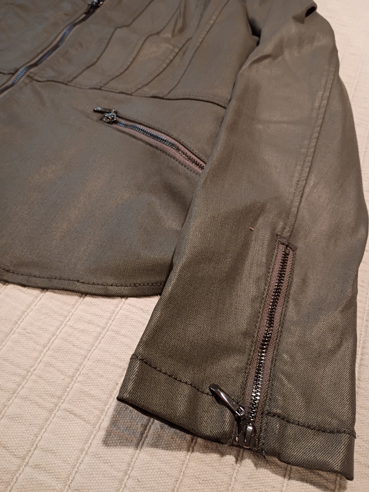 WHITE HOUSE BLACK MARKET WHBM women’s Zip up biker jacket GRAY Size 12 NEW NWT