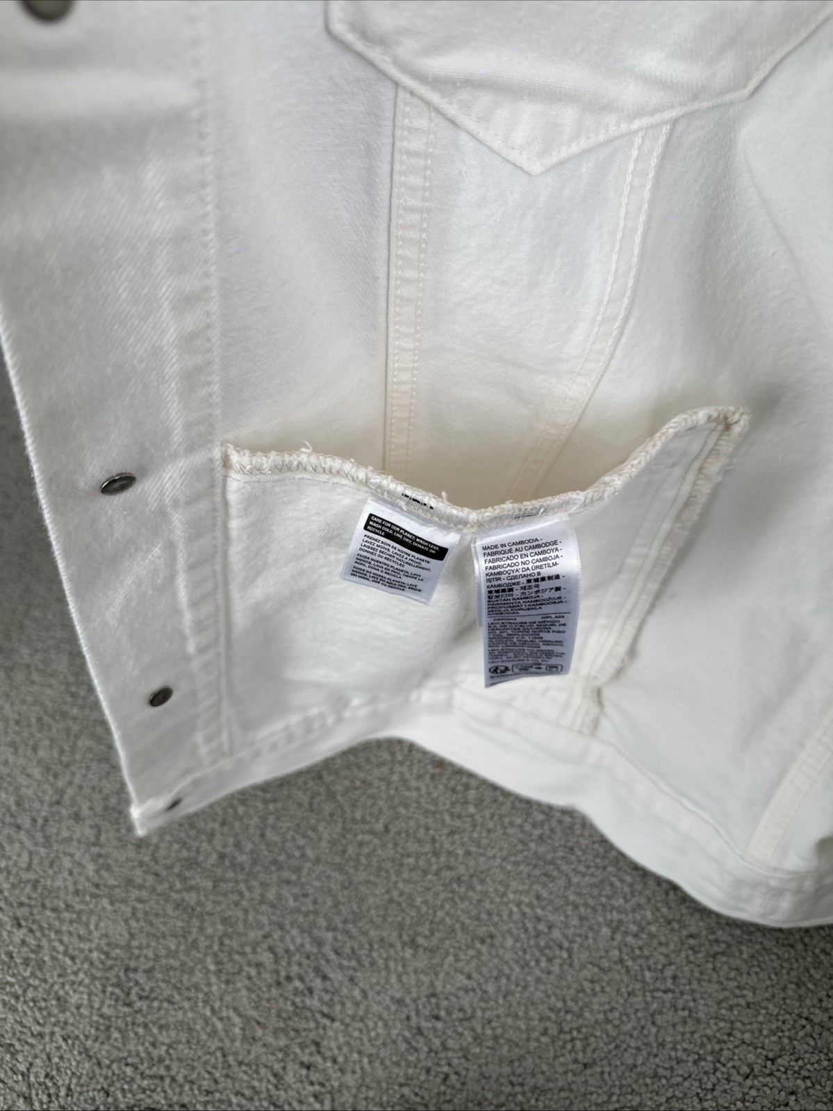 LEVI’S Men’s Medium Ivory White Denim Trucker Jacket Inner Pockets