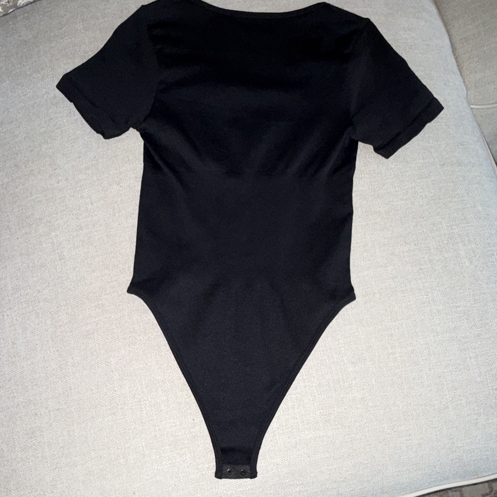 OQQ Women’s Black Short Sleeve One-Piece Bodysuit M Moderate Compression Stretch