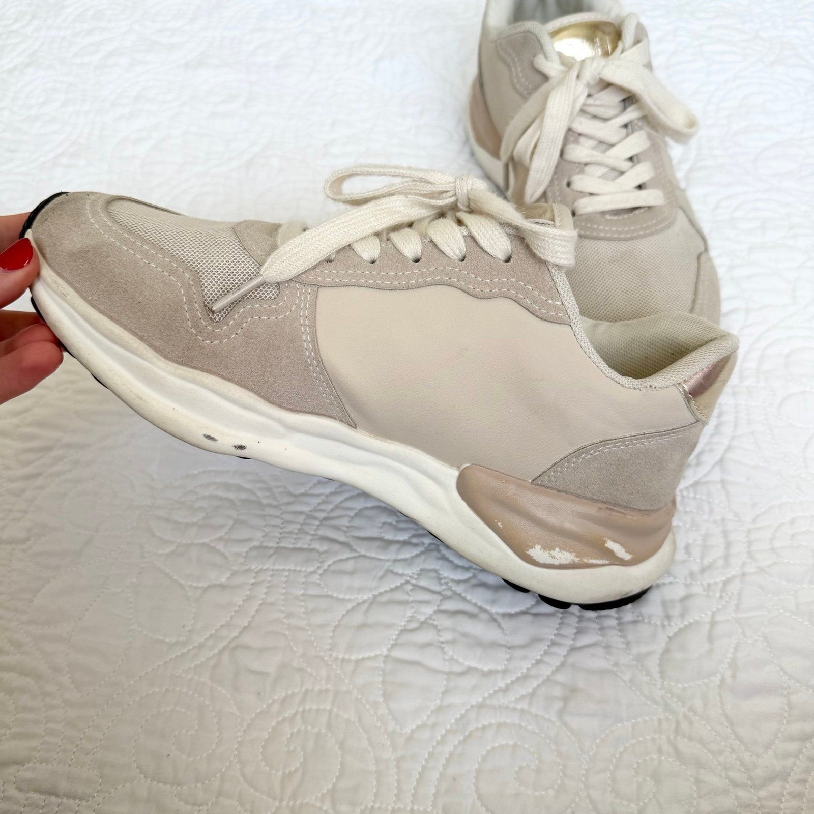Vintage Havana Run Sneakers in Nude Glitter Size 8