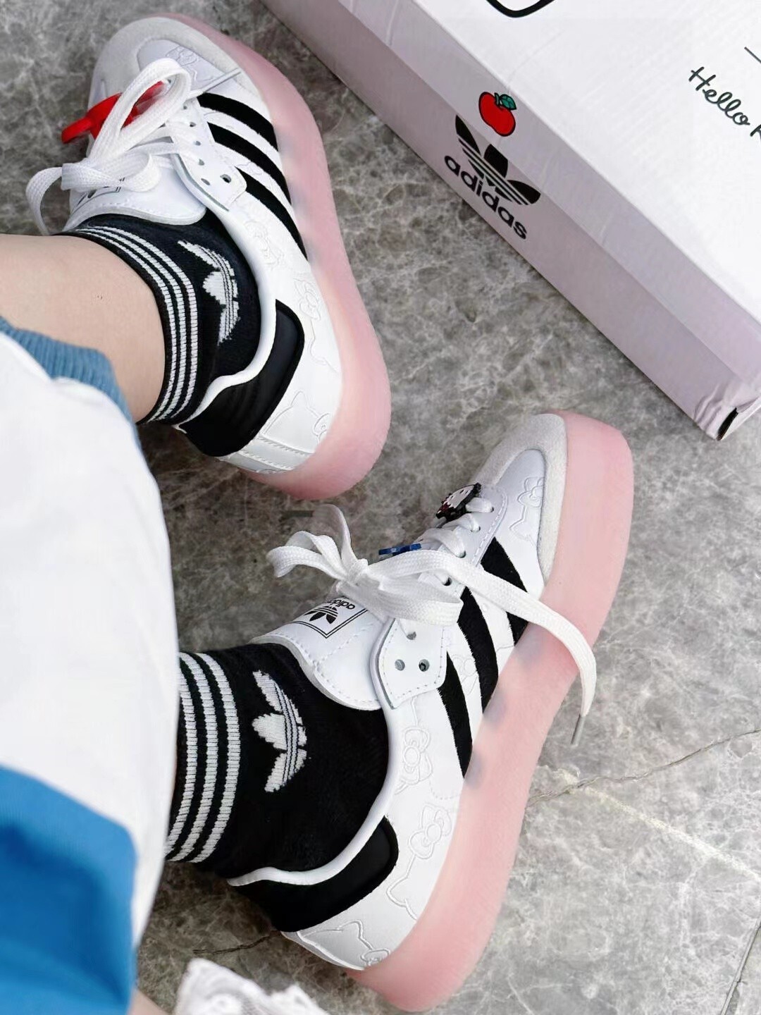 adidas Originals Sambae Hello Kitty IG4450