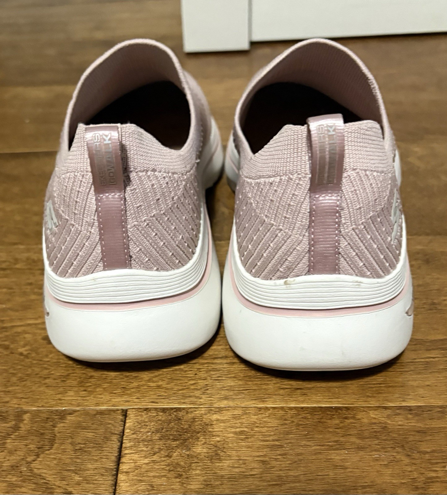 SKECHERS Arch Fit Air-Cooled Slip-On Knit Cushioned Walking Sneaker Pink