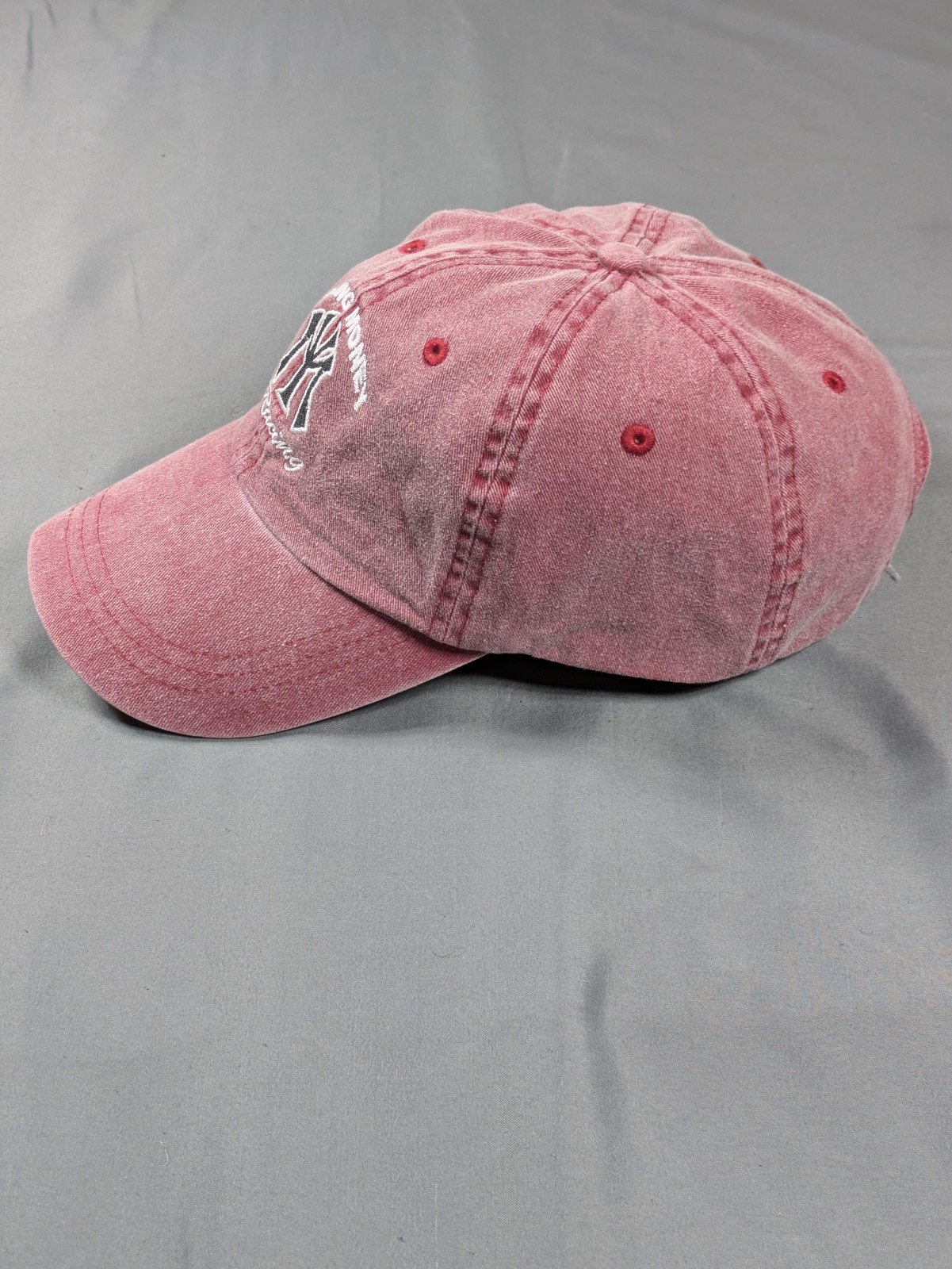 Vintage Young Money Hat Strap Back Mens Red Chambray Baseball Lil Wayne Y2K Rap