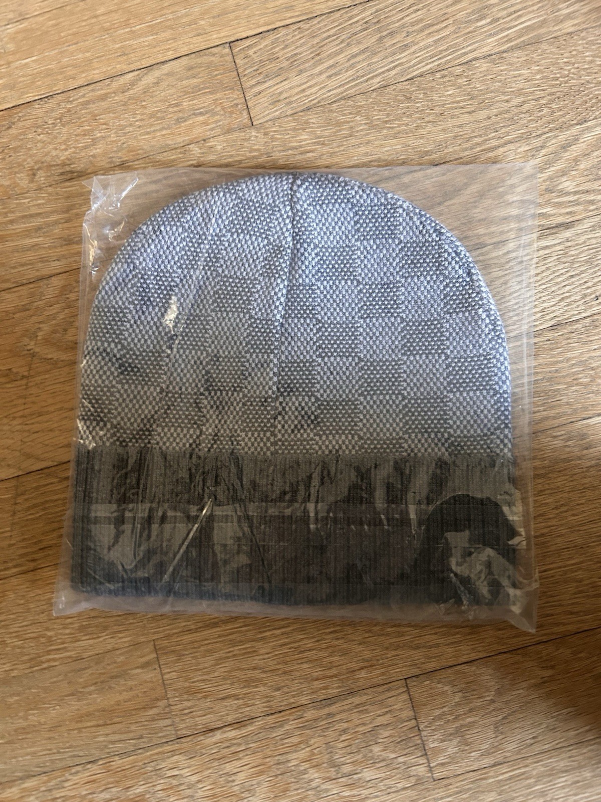 Men’s Gray Solid Knit Beanie Hat Cap, One Size, Winter Cold Weather Style
