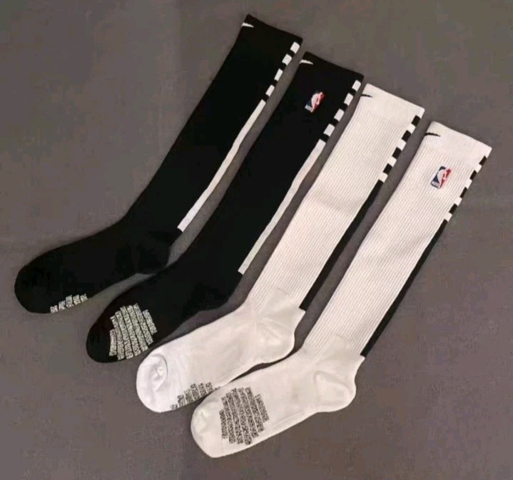 1 Black 1 White Total 2 Pack Nike NBA Elite Socks – Knee Highs