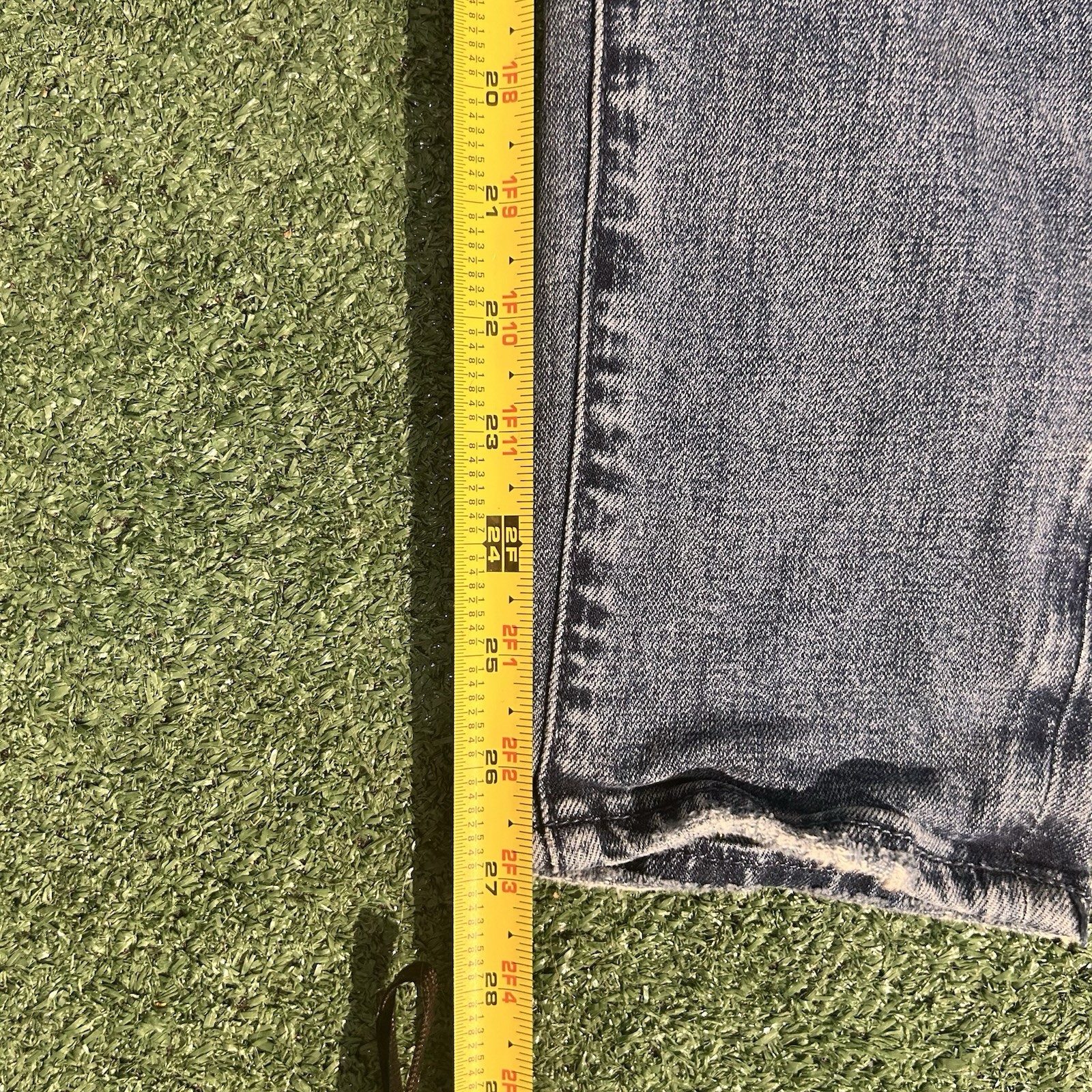 Distressed blue denim &Supply Polo Ralph Lauren jeans relaxed fit Size: 32″