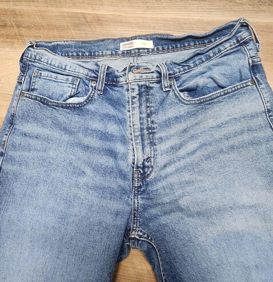 Levi’s Signiture Loose Fit Men’s Jeans Size 34/34