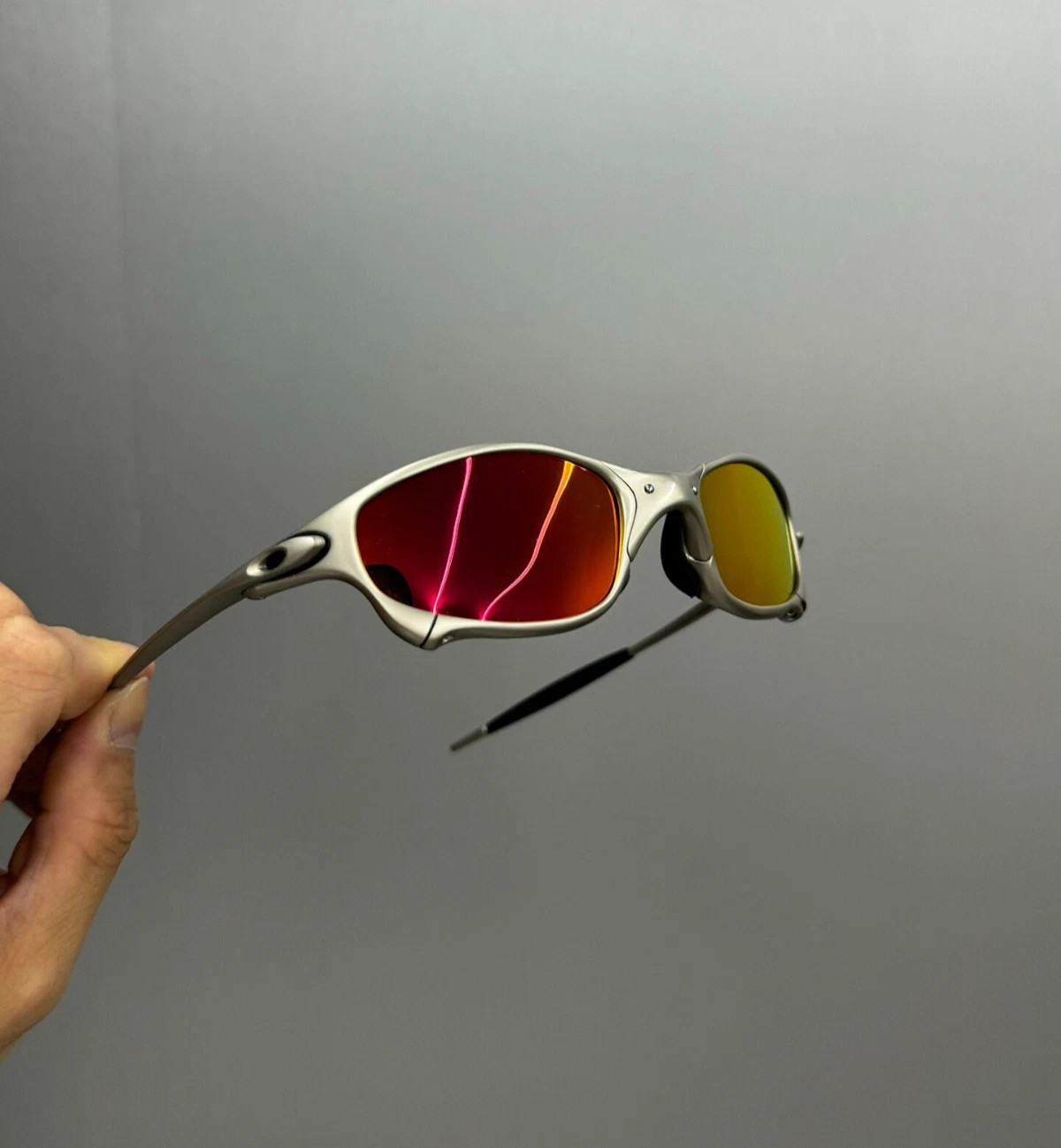 Vintage Oakley Juliet 1.0 X-Metal Polarized Sunglasses Red Lens Silver Frames